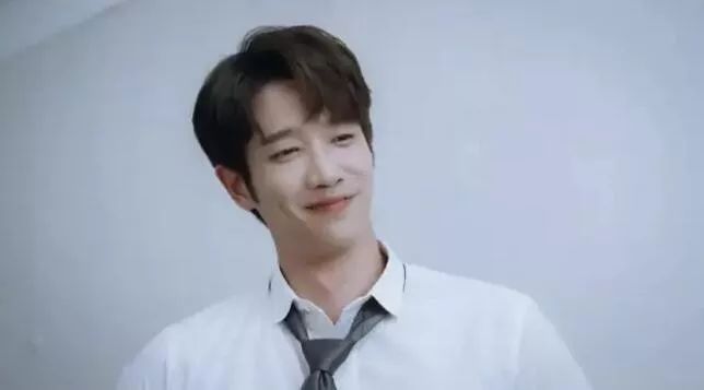 刘涛小包总杨烁油腻到不行,影视剧里的油腻行为杨烁