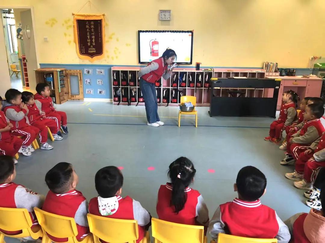 关于119消防的演练视频,119消防宣传日逃生视频