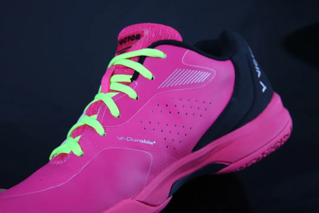 专业羽毛球鞋适合平时穿吗,一双羽毛球鞋可以干什么