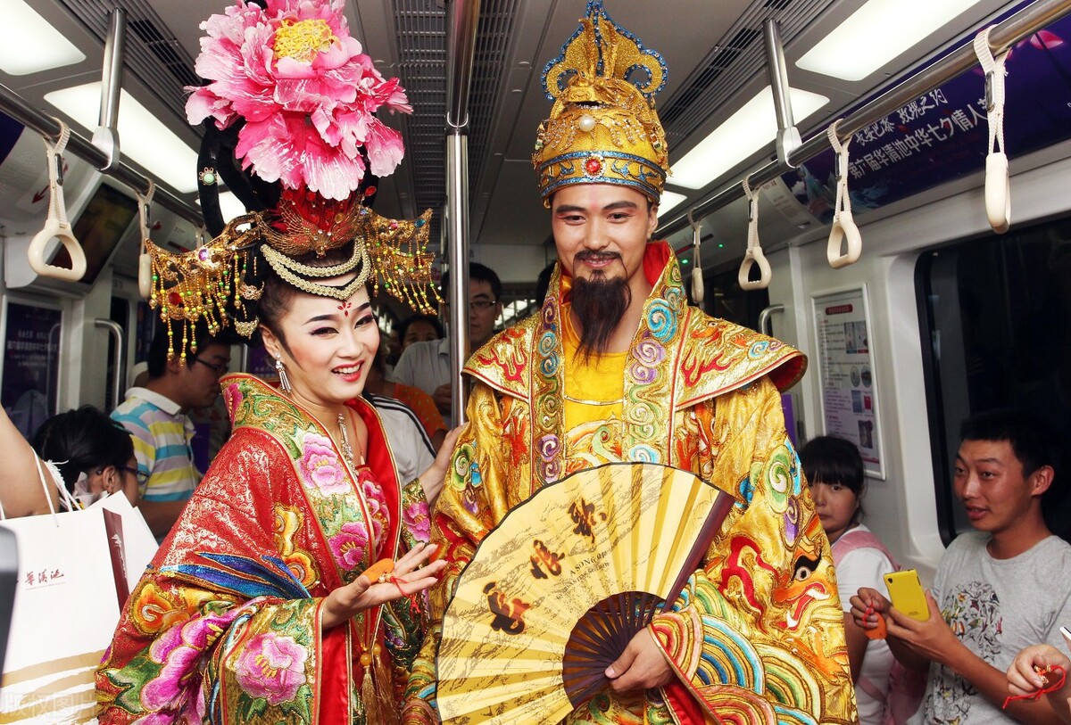 写杨贵妃华清池的诗,华清池赞美杨贵妃的诗