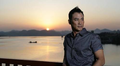 刘德华任达华私下关系,刘德华在香港经历的苦难