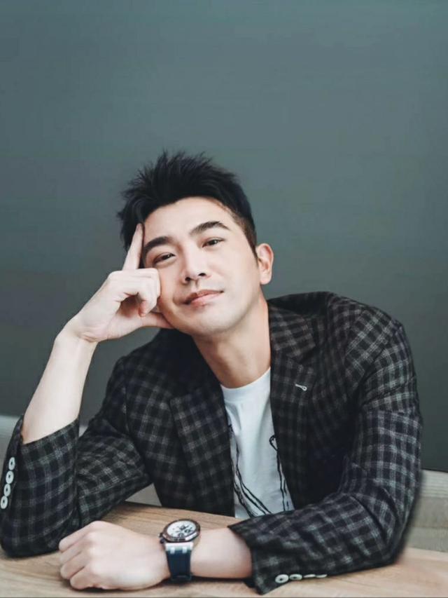 十大古装男神挨鞭子,影视剧中十大男神
