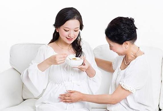 孕期吃不了饭会不会影响宝宝发育,孕妇只吃三餐会不会影响胎儿发育