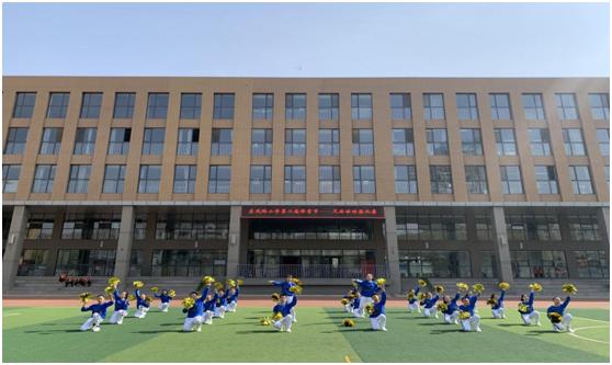 东风路小学的啦啦操,河南省东风路小学啦啦操