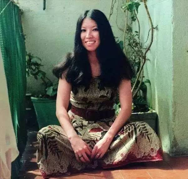 三毛作品万水千山走遍内容概括,三毛万水千山走遍主要讲的是什么