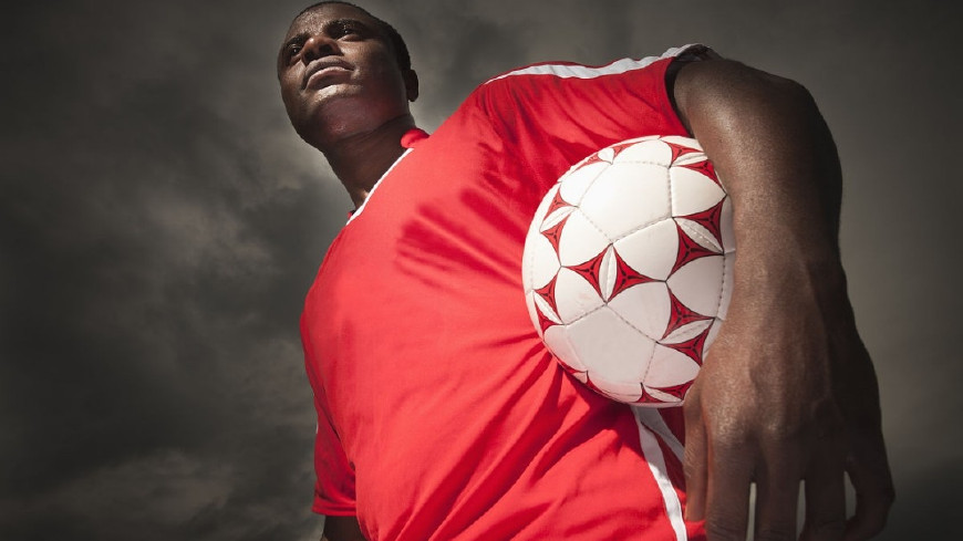 足球城的外援历史最佳阵容：盘点青岛球队历年外援，满满都是回忆