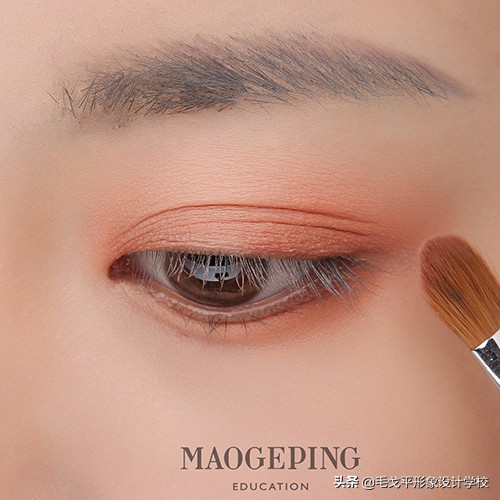 烂番茄系妆容教程,烂番茄色的妆容