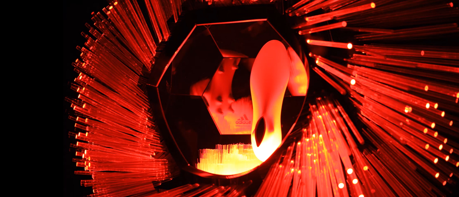 分享｜看你“脸色”行事的互动装置