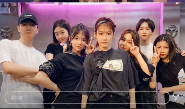 汪峰女儿小苹果跳舞视频,汪峰大女儿露脐热舞