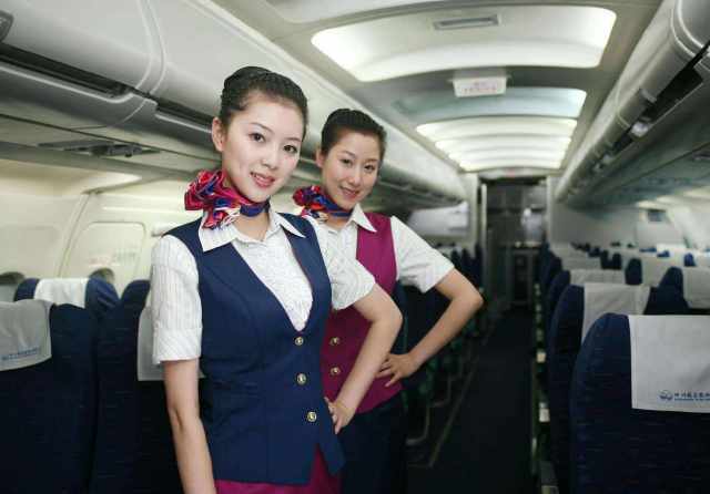 乘坐飞机座位怎么找,飞机座位需要自己提前选择吗