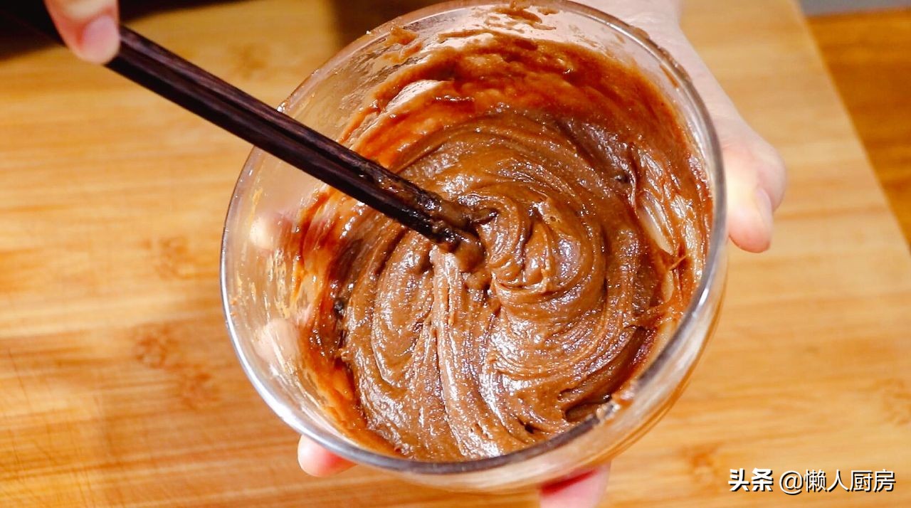 6两面粉多少克白糖和水,6两面粉用多少水