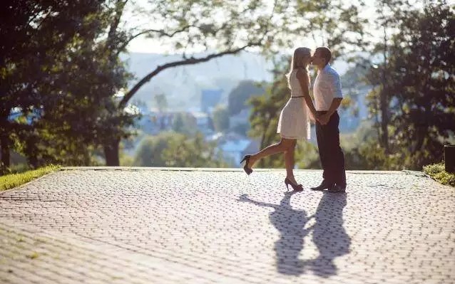 属虎和什么属相配文案,86属虎配什么属相好