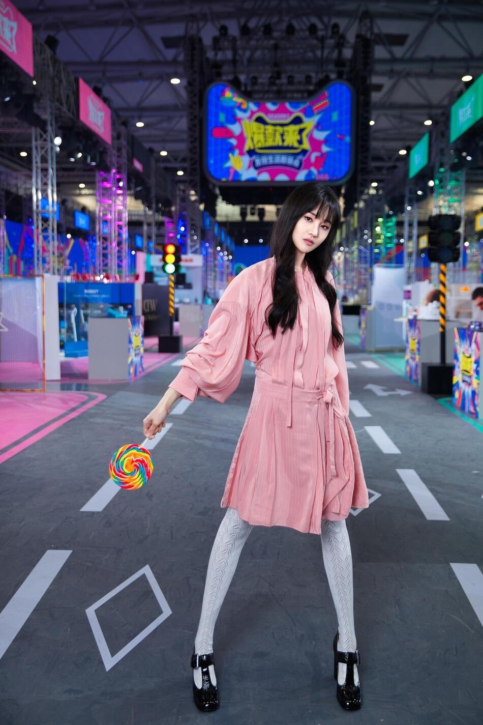 鏃跺皻娼祦榛戣,榛戣涓瓛娼祦