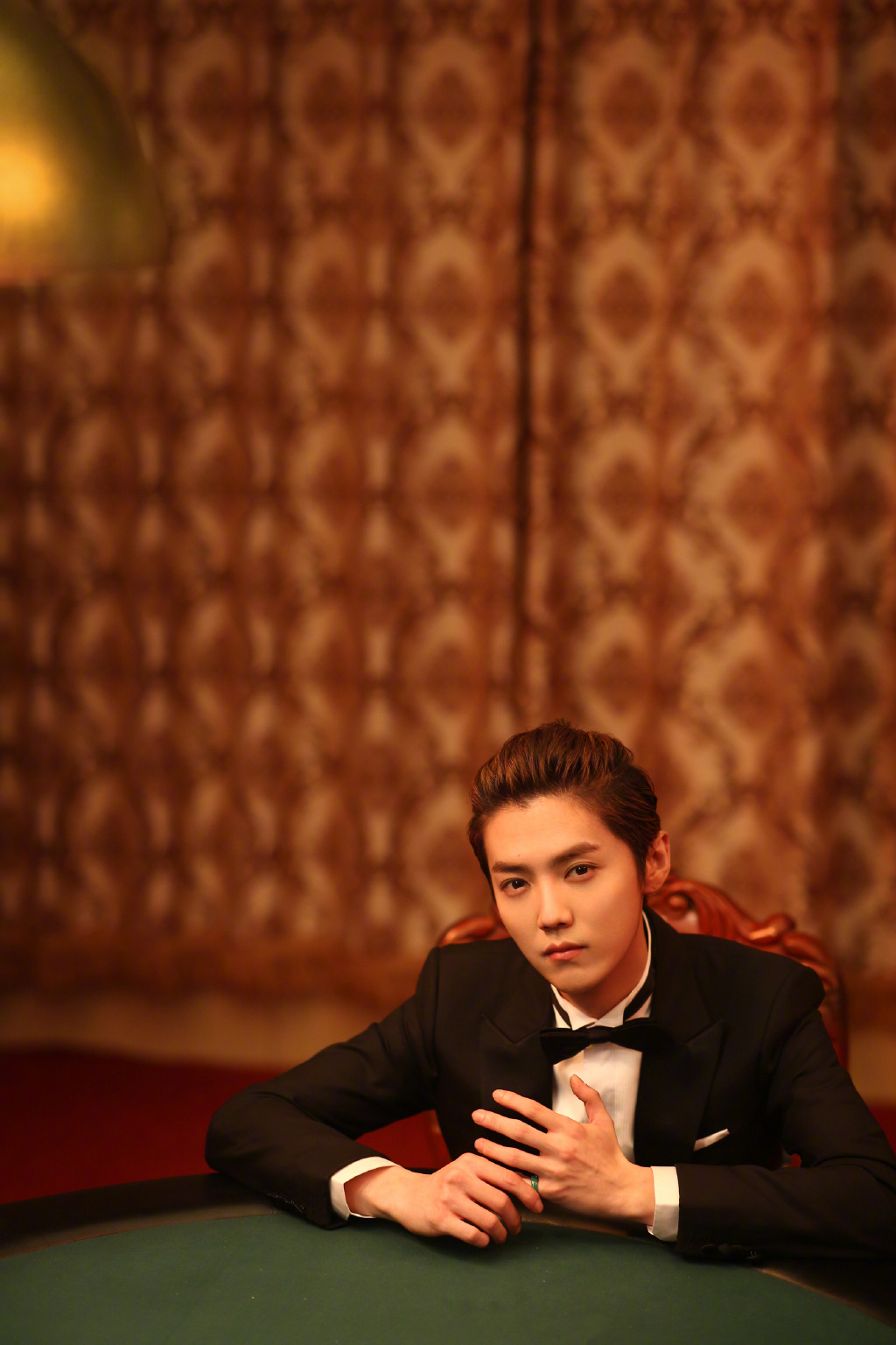 鹿晗惊艳造型,鹿晗赌神造型