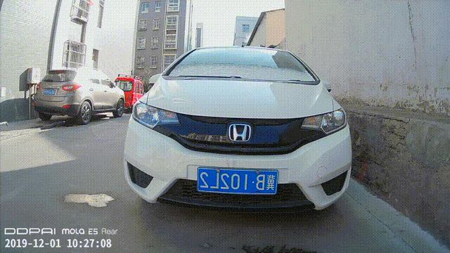 盯盯拍e5行车记录仪操作演示,盯盯拍流媒体大屏行车记录仪e5