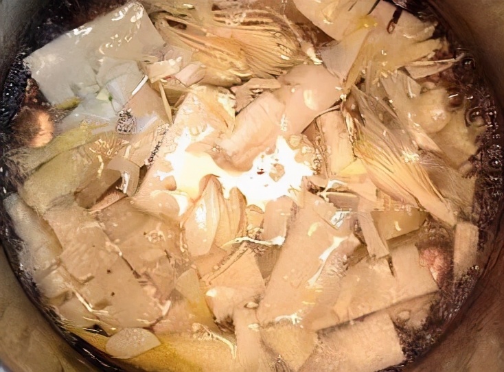 冬笋太老不好吃？菜贩子：学会“这2招”，挑出来的冬笋又鲜又嫩