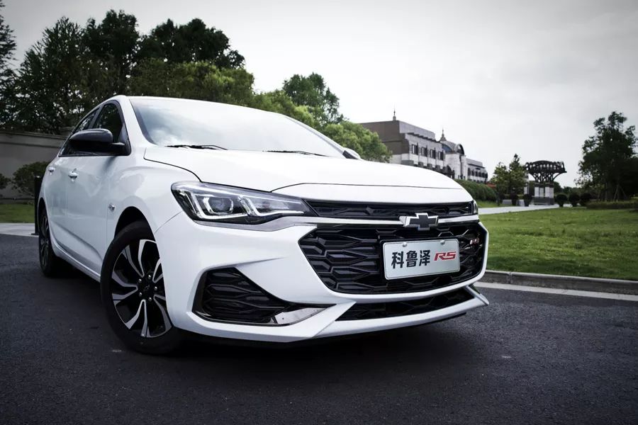 雪佛兰科鲁泽轻混实测,雪佛兰科鲁泽轻混版试驾