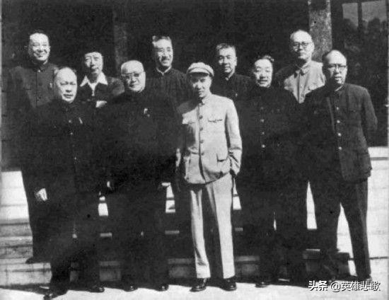 他被评为大将引发争议，取消军衔制后他主动要求降为行政五级