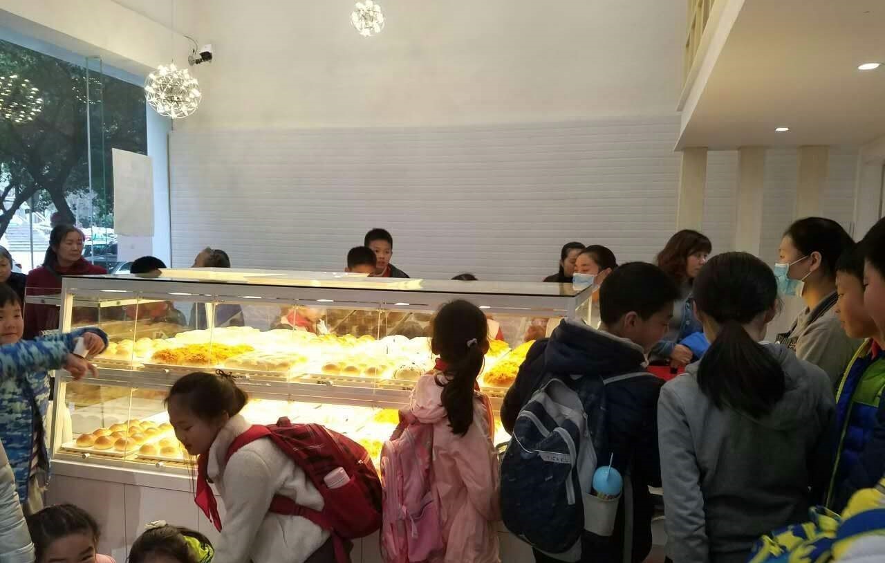 怎么样做到一家年入百万的蛋糕店,最赚钱蛋糕店一年赚多少钱