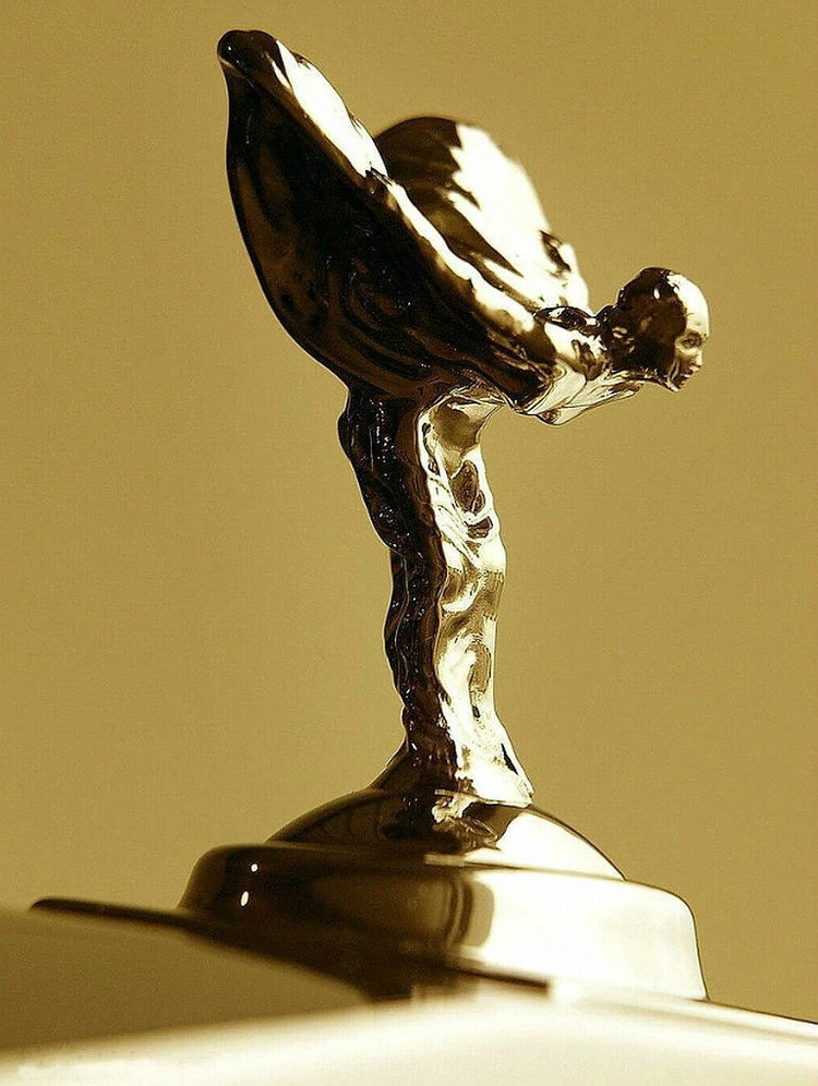 车标起源故事大全,汽车文化30个车标