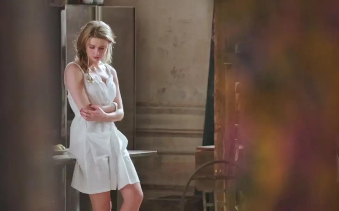 删减42分钟才上映，这部冷门片既香艳又惊艳