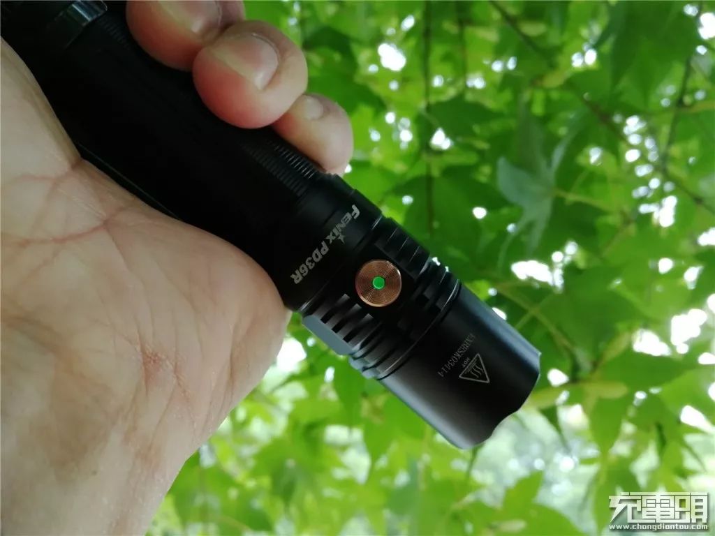 fenix菲尼克斯pd36r强光手电测评,fenixpd36rv2.0战术手电筒