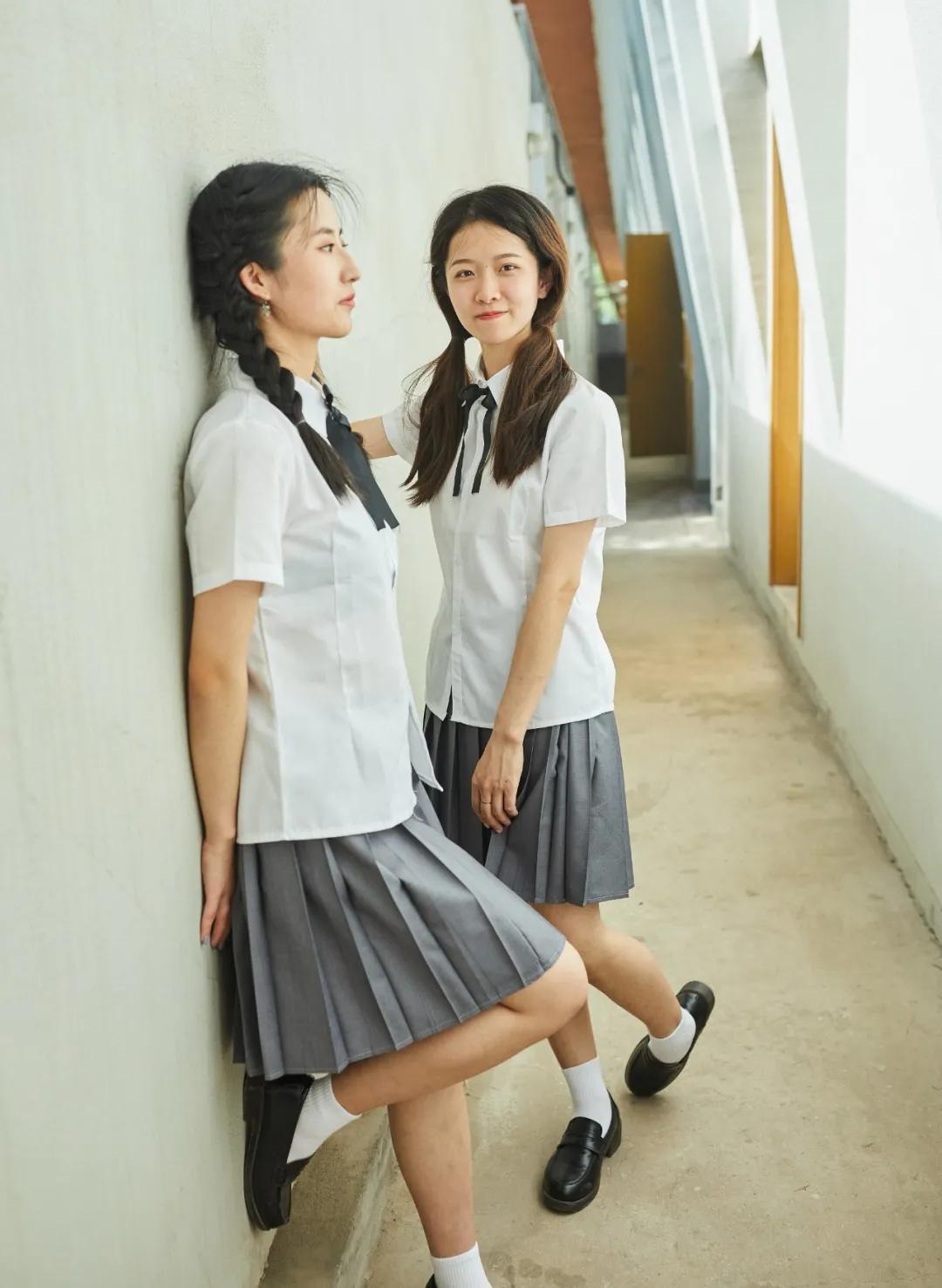 毕业照自己拍全身合成,毕业照自己拍怎么拍