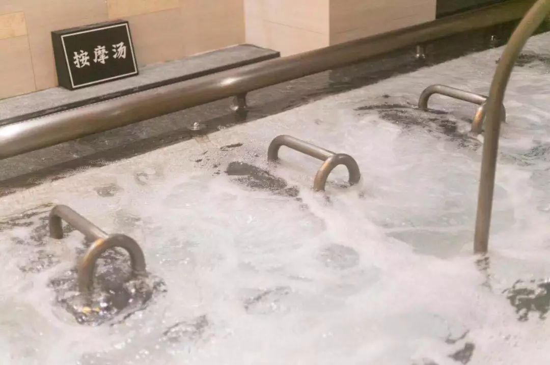 ¥799起/套-五一端午不加价！全家住金鸡湖畔酒店，吃海鲜大餐！