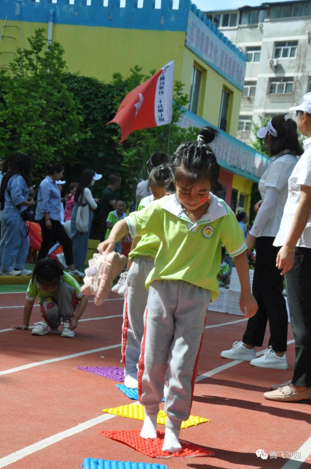 幼儿园我是小红军重走长征路游戏,小班重走长征路闯关游戏