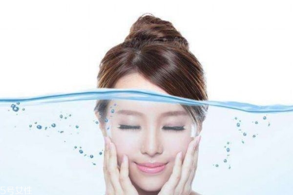 皮肤粗糙暗淡黑怎么改善,教你如何拯救皮肤粗糙