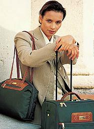 旅行箱发展历史,轻便的旅行箱耐用