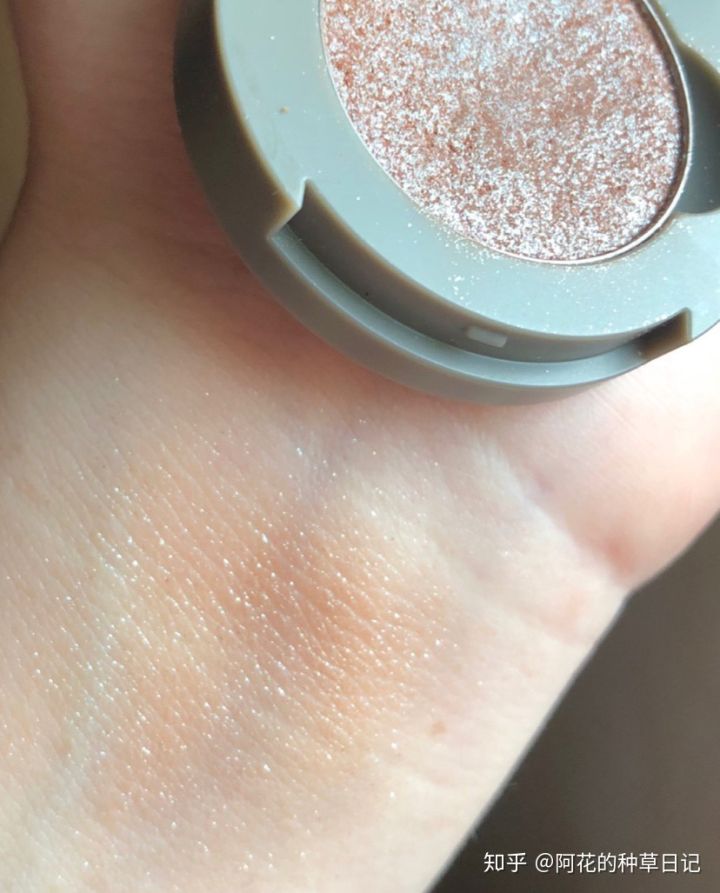 化妆品分享空瓶 (攒了一年又一年的化妆品空瓶)