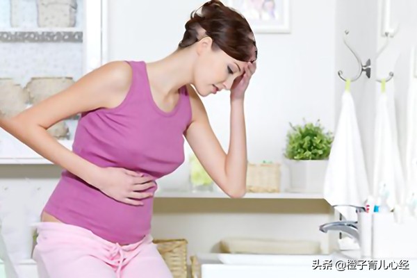 怀孕初期小腹隐隐作痛是怎么回事，如果是这种情况，一定马上就医