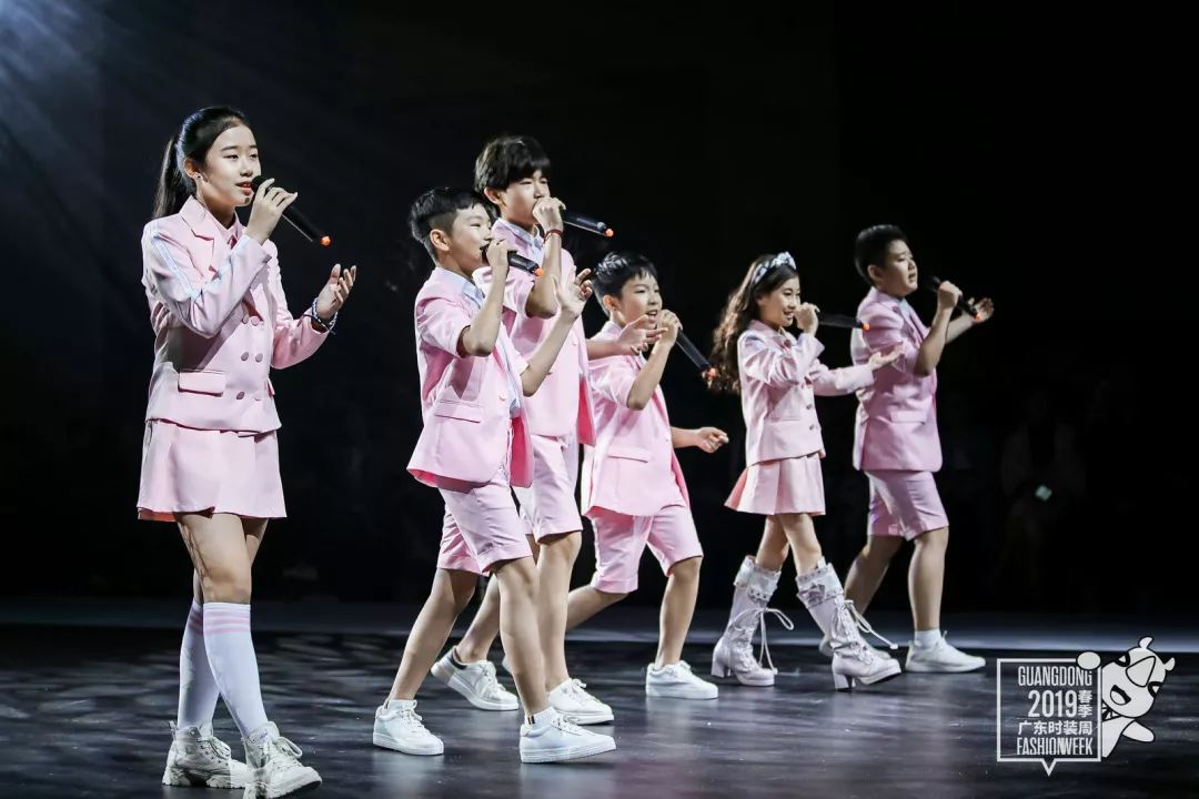 “新秀王”童装联合大秀首秀广东时装周，开启时尚创意产业“培训+”新模式