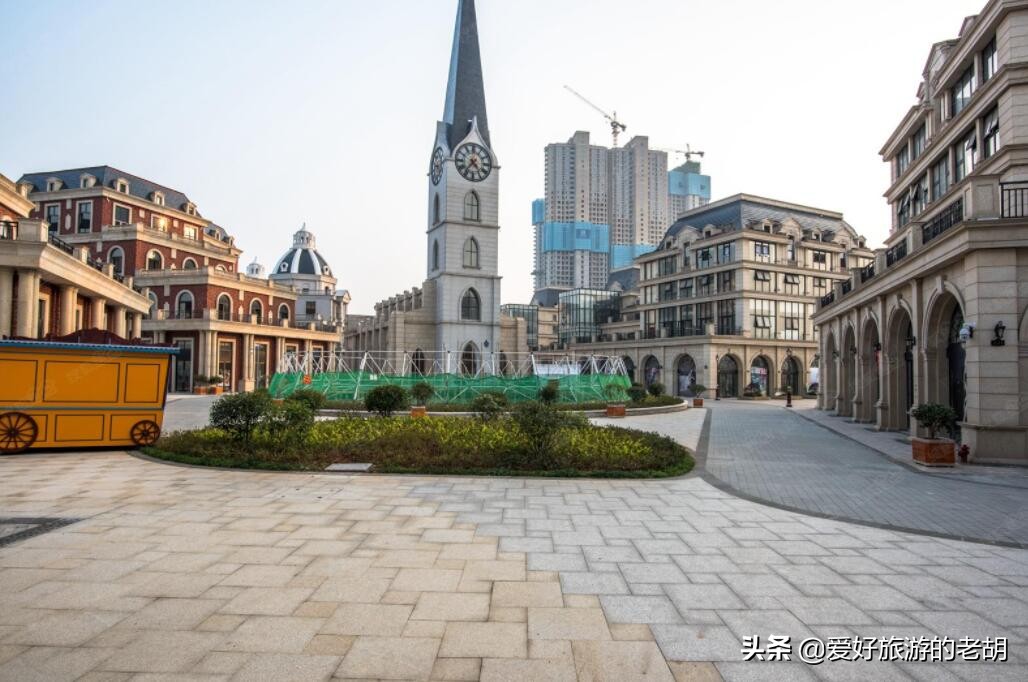 长沙二环这里均价3.5万一平，被誉为长沙陆家嘴，周围5大景点