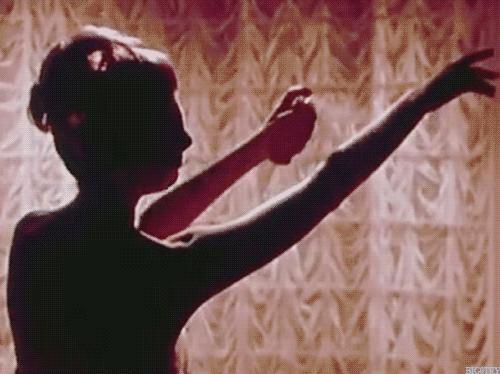 女人过了25岁就别用这款香水,持久留香的香水闻一次就难以忘怀