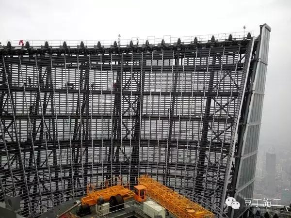 这个工程师的施工日志火了！记录的是超级工程上海中心施工过程