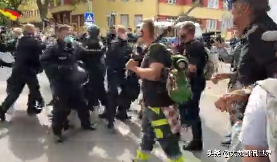 德国街头抗议者,德国警察打击骚乱