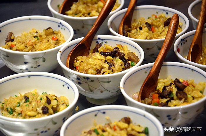 高温天气宅家不无聊,高温暴雨都挡不住人们游玩的步伐