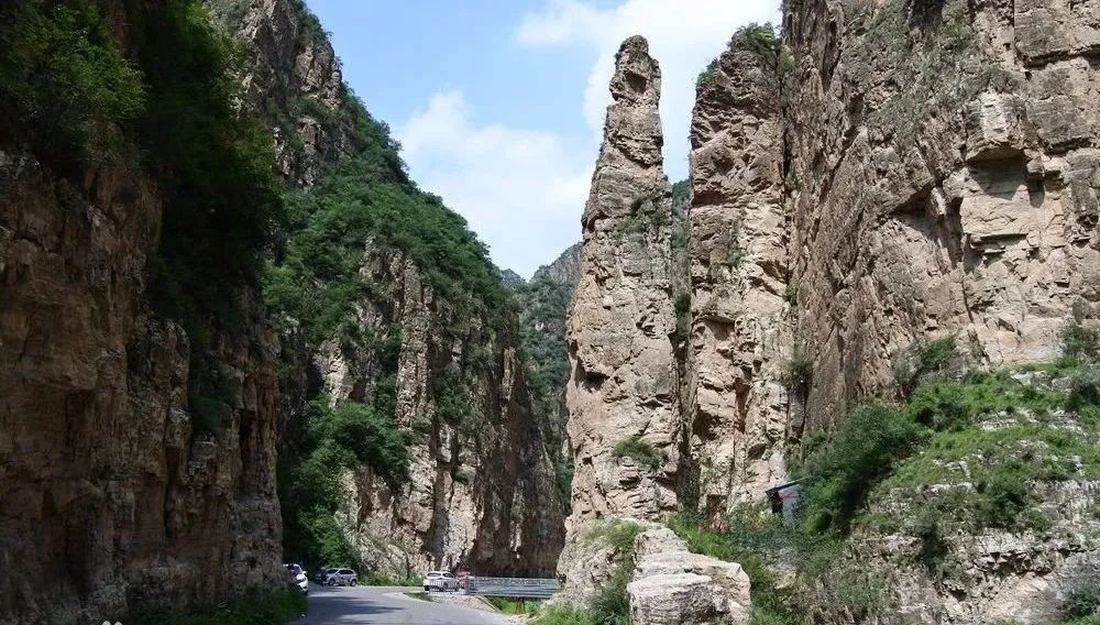 五岳北岳恒山攻略,五岳中的北岳是恒山吗