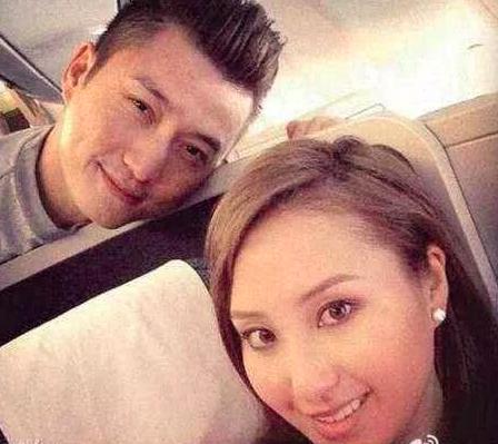 陈婉珍年轻跟赌王合影,陈婉珍为何能成为赌王