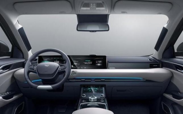 哪吒u新能源值得买吗,哪吒u正式上市透明a柱你喜欢吗