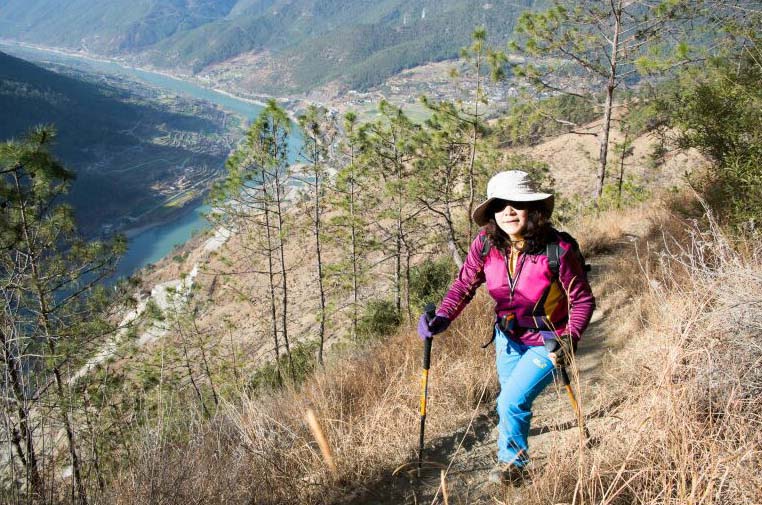 虎跳峡全球十大经典徒步,虎跳峡徒步世界排名