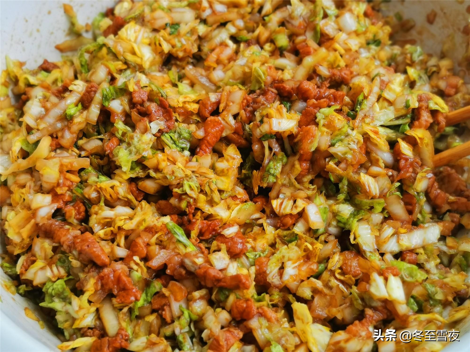 怎么做馒头的面皮才能松软,什么面粉蒸馒头烙饼好吃