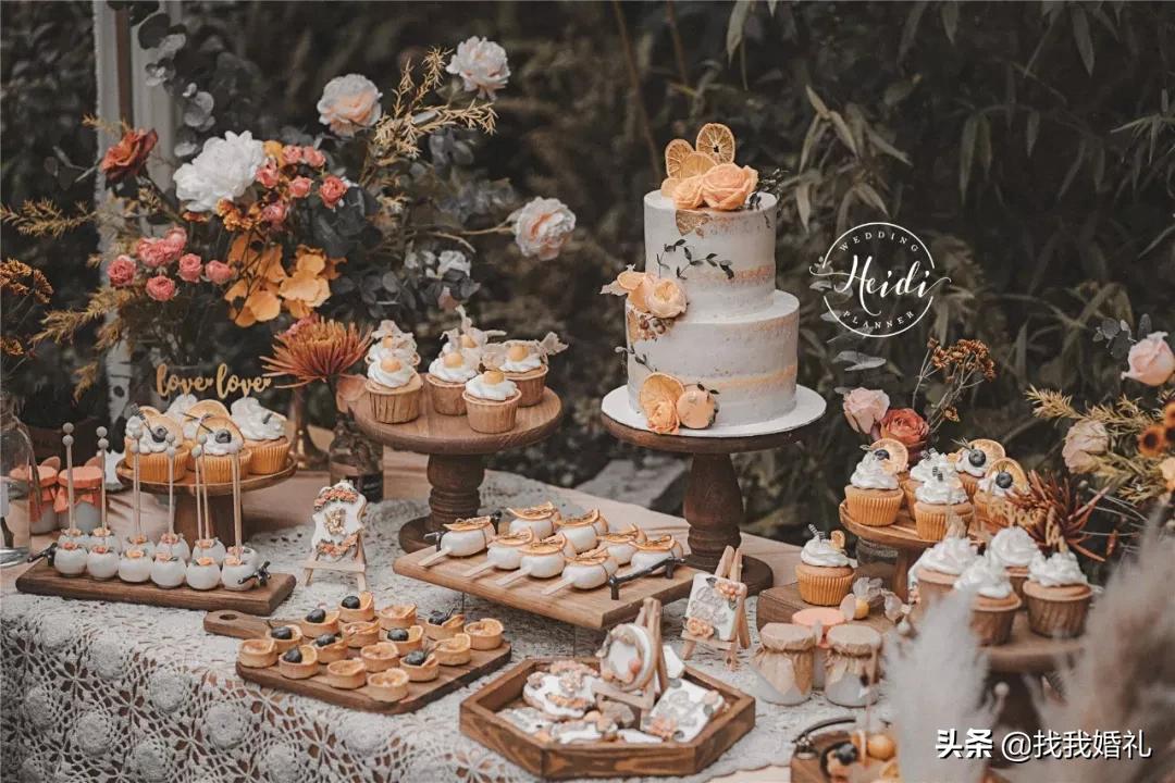 极简西式婚礼户外布置,法式复古婚礼户外效果