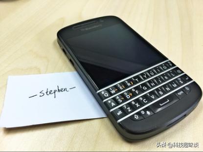 经典机皇黑莓9900,黑莓q20和9900哪个好