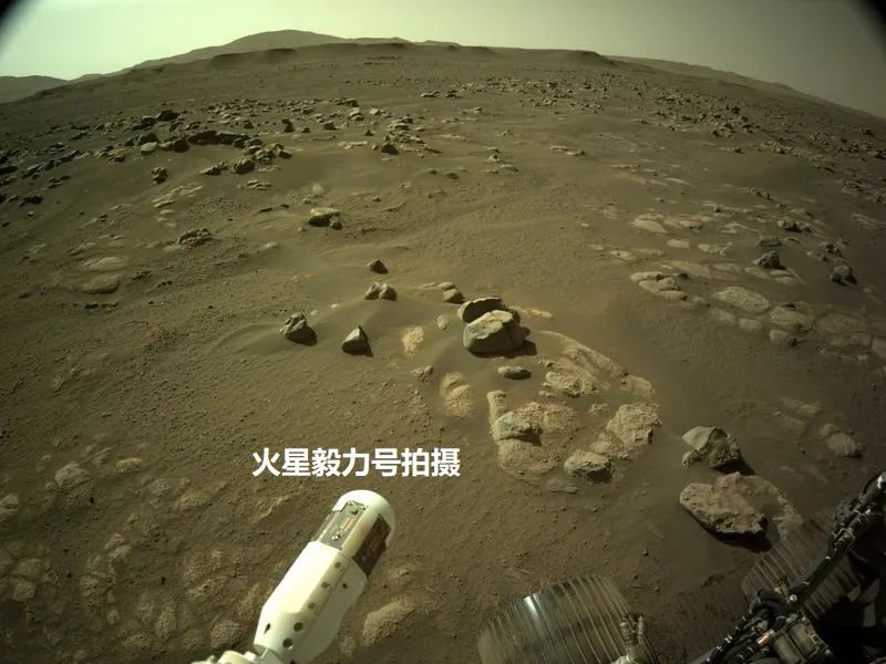 毅力号火星车照片比祝融号清晰吗,祝融号和毅力号在火星打架视频