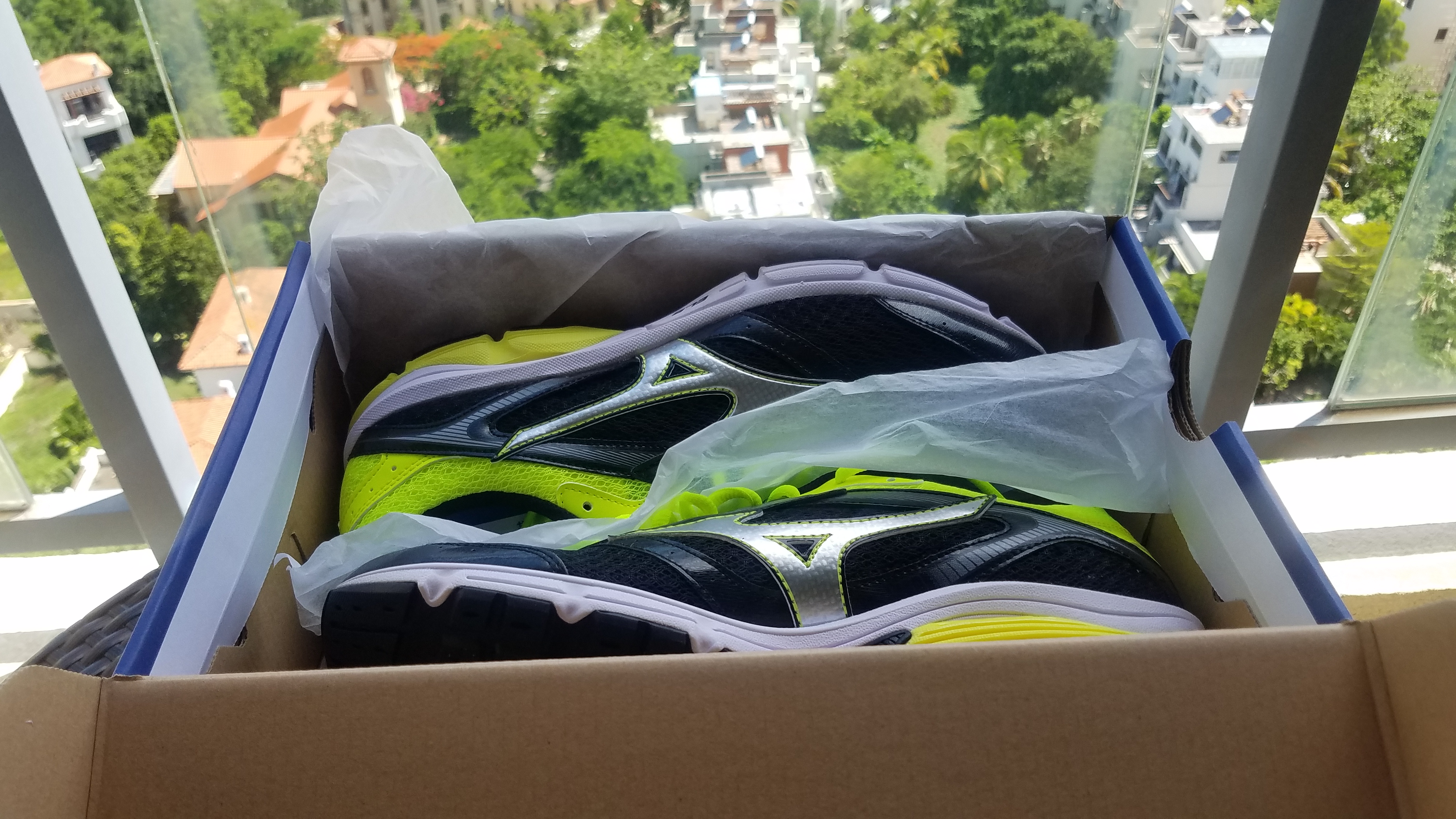 美津浓跑步鞋好不好,美津浓最透气的跑步鞋