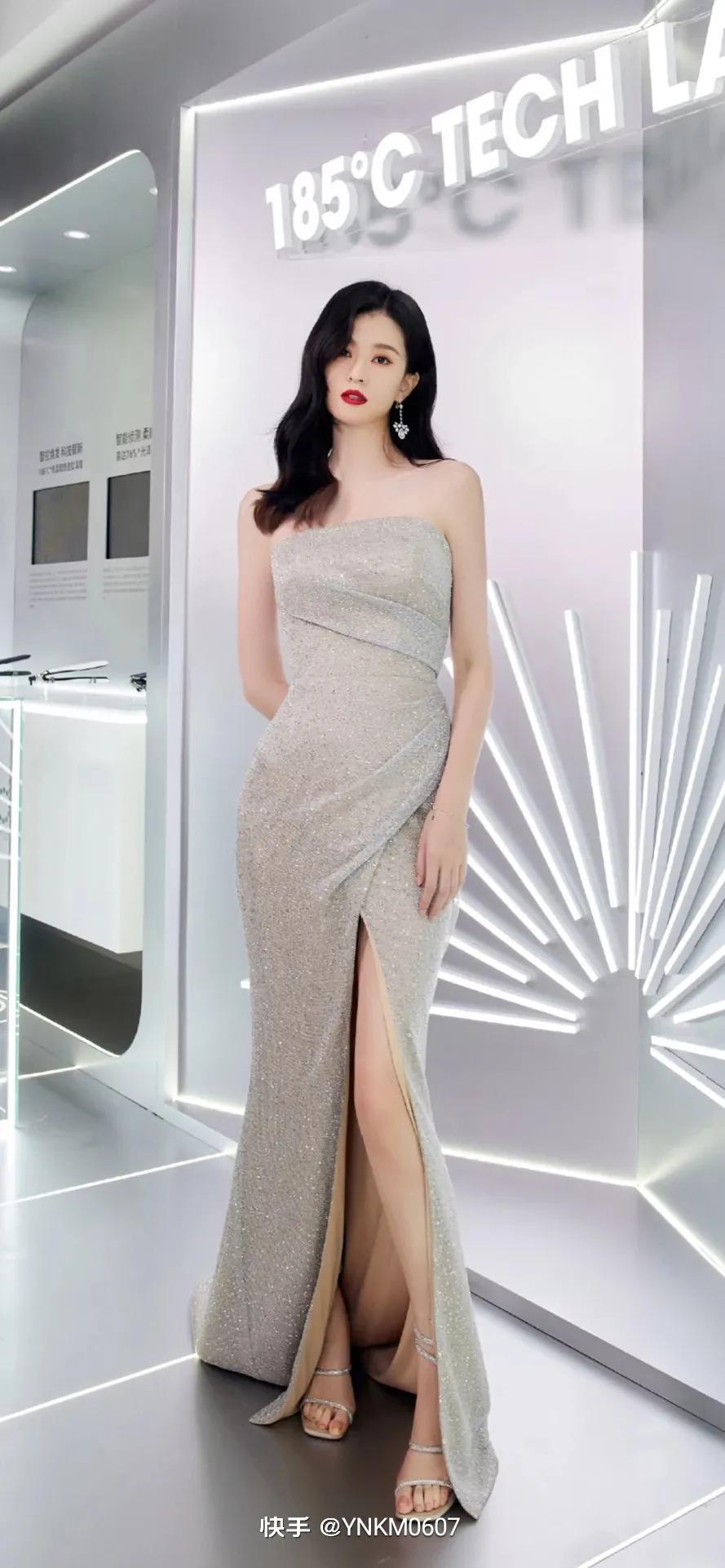 涔旀瀹朵笘鍐欑湡,涔旀澶忓ぉ鍐欑湡