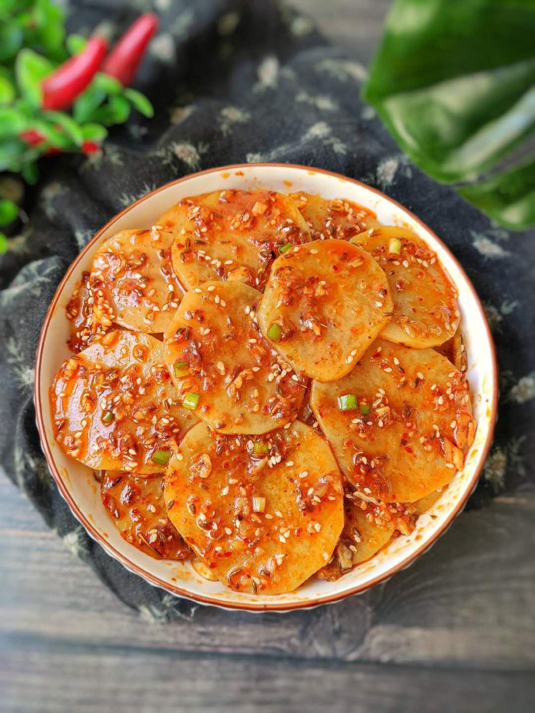 土豆的15种最佳吃法与做法,土豆的做法大全炸土豆丸子